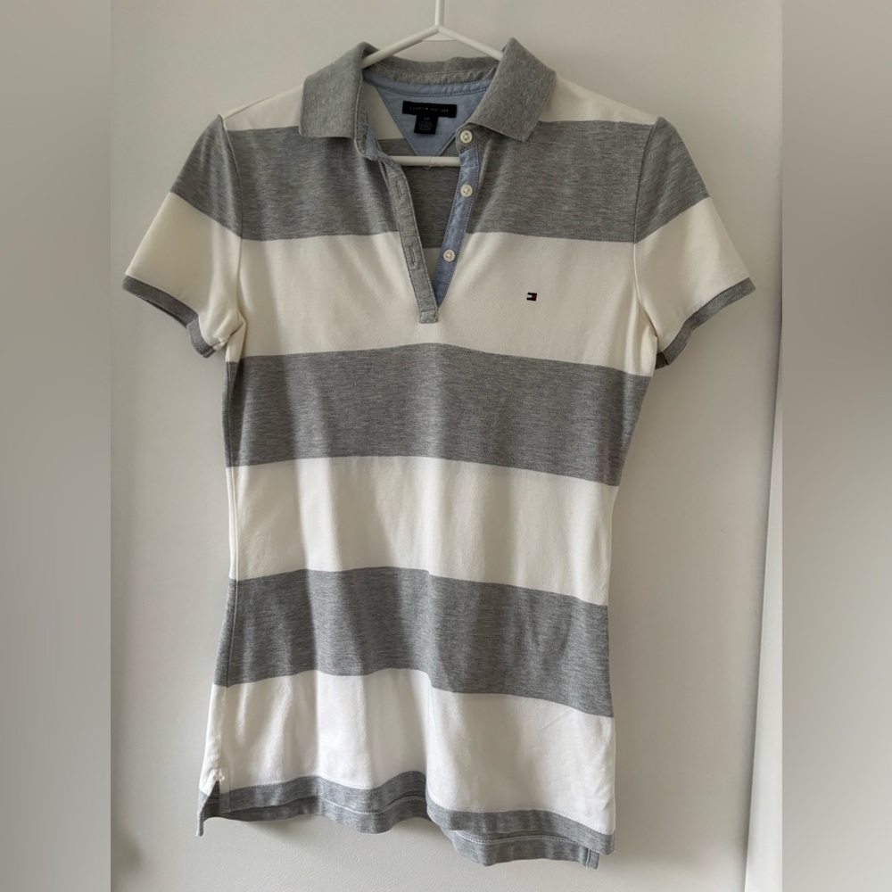 3 for $15😍 Tommy Hilfiger Gray and White Preppy Striped Short Sleeve Polo
